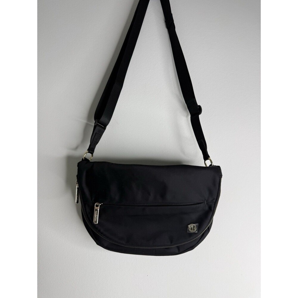 Lululemon Black Nylon Crossbody Bag Adjustable Everyday Shoulder Purse